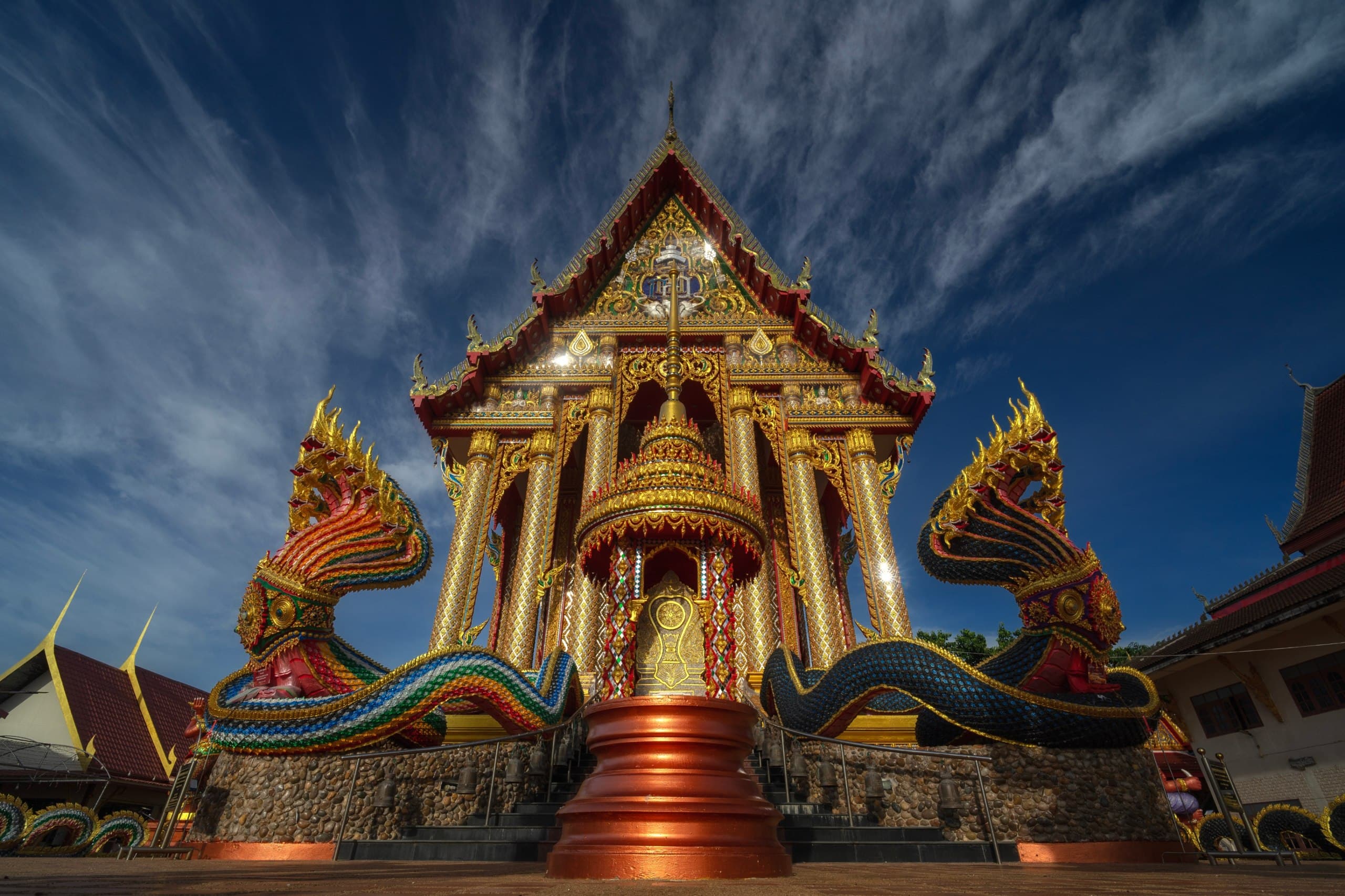 Wat Sa Mani Ban Phak Top: Sacred Blessings, Beautiful Architecture, Ancient Well