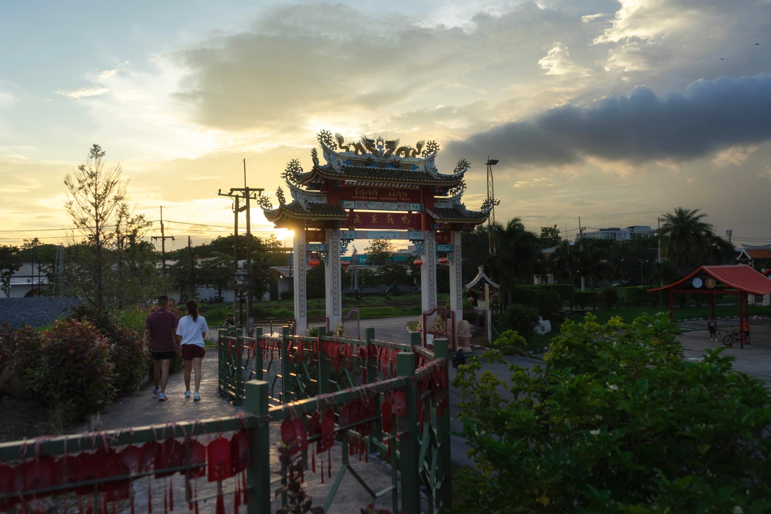 ศาลเจ้าปู่ย่า: สถาปัตยกรรมจีน, ขอพร, ถ่ายรูปสวย