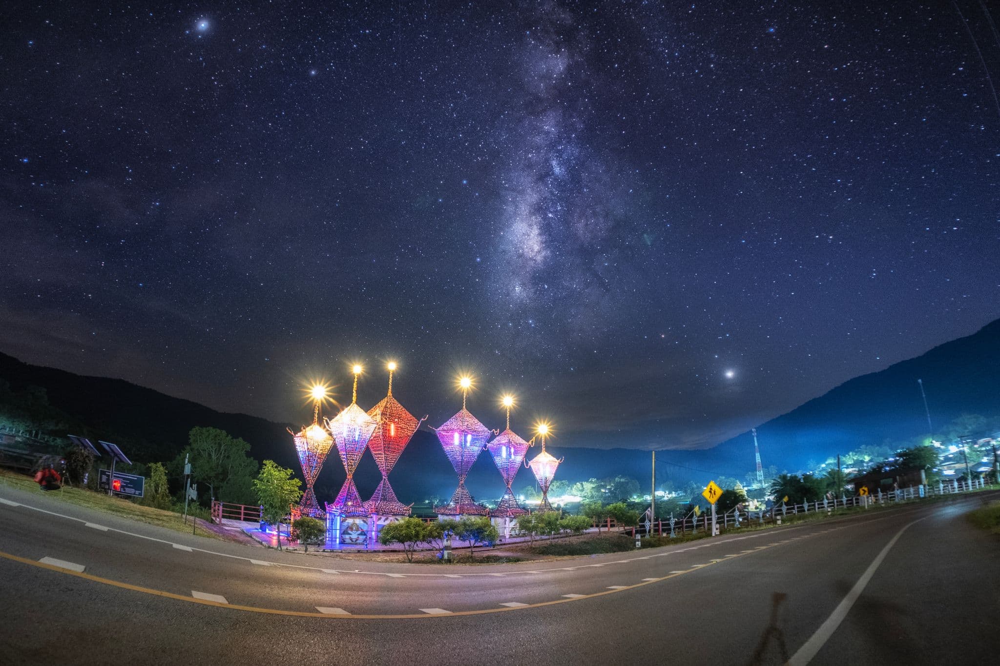 งานทุ่งศรีเมือง: สีสันแห่งอุดรธานี